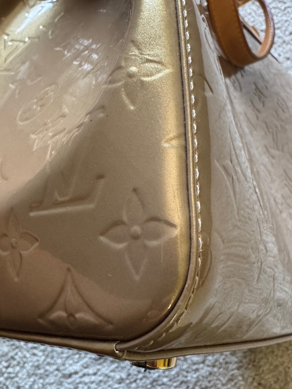 Louis Vuitton Brea GM Vernis Poudre - Picture 16 of 16